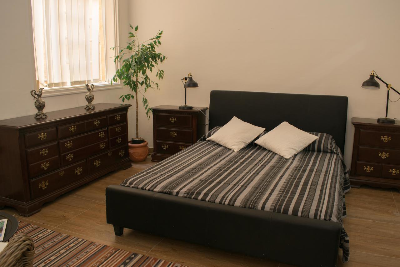 Vincenti Strait Street Appartement